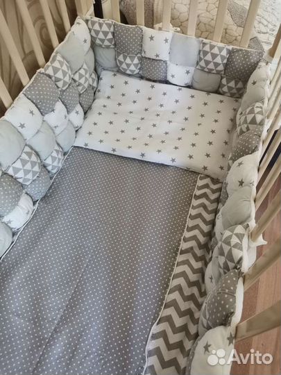 Бортики, балдахин, одеяло, подушка, постельное бел