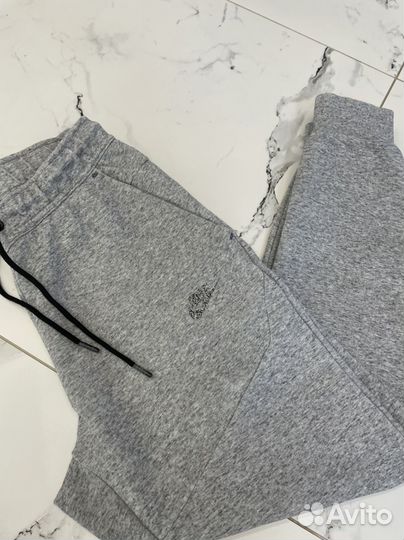 Спортивные штаны Nike Tech Fleece Jogger S ориг