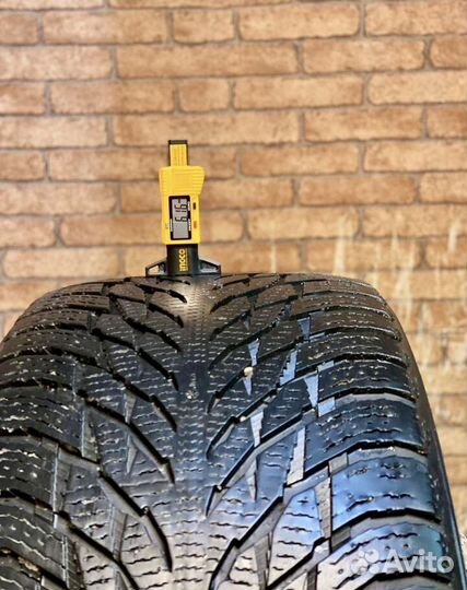 Nokian Tyres Hakkapeliitta R3 SUV 285/40 R21