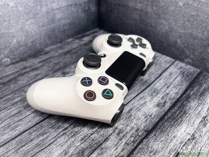 Геймпад DualShock 4
