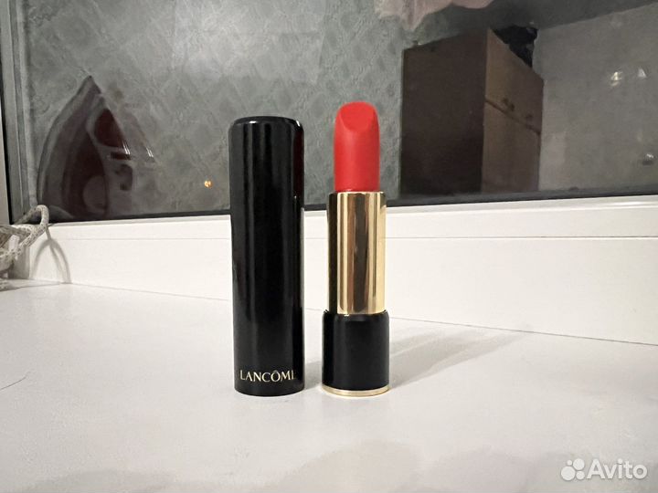 Помада lancome новая