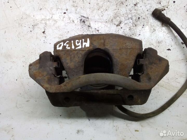 Суппорт передний правый Mercedes Benz C230