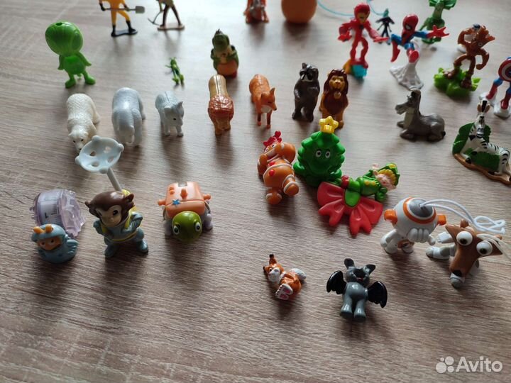 Игрушки из шоколадных яиц