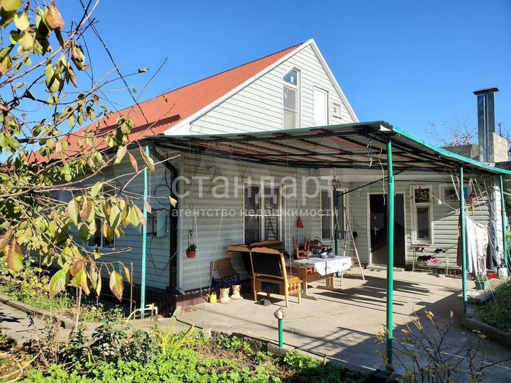 Дом 173 м² на участке 3,3 сот.