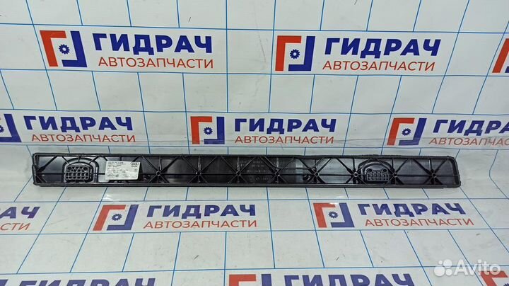 Обшивка багажника левая Audi Q7 4L08614879AM
