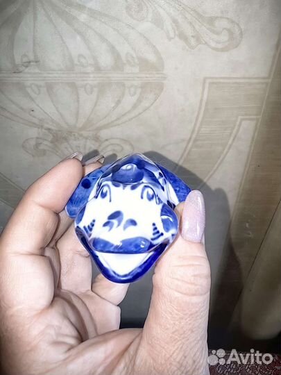 Лягушка гжель