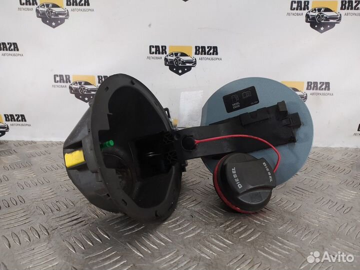 Лючок бензобака Opel Insignia