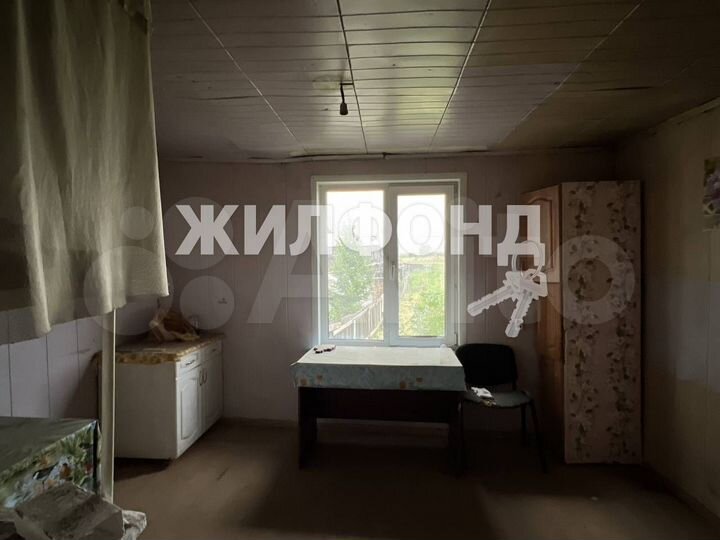 Дом 42 м² на участке 5 сот.