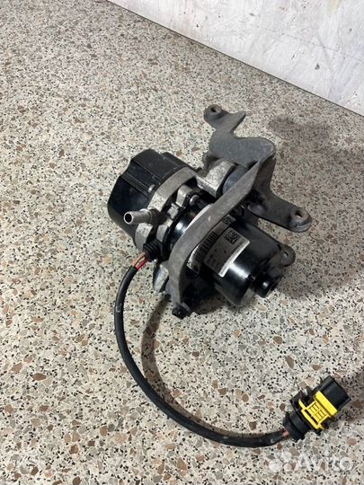 Вакуумный усилитель тормозов Mercedes C-Class W205