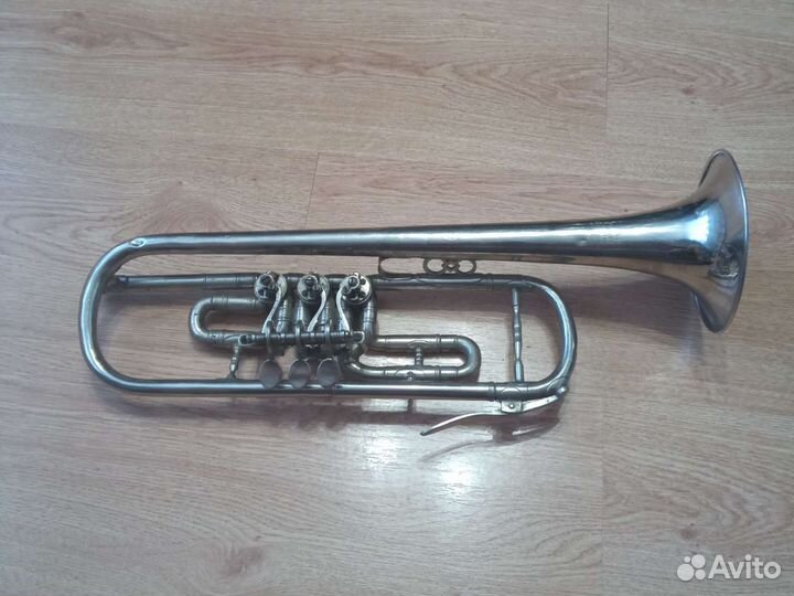 Труба, музыкальный инструмент