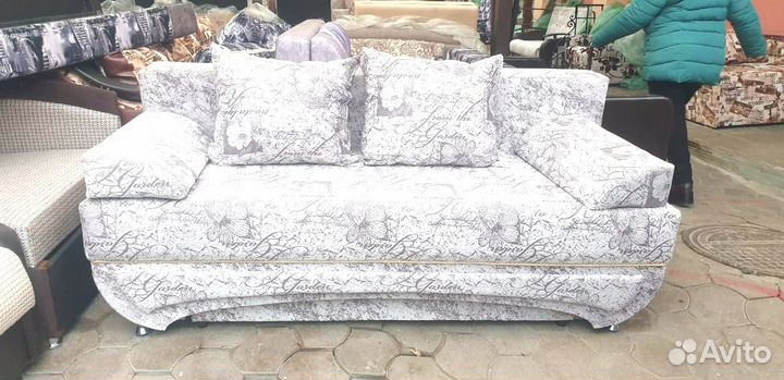 Диван прямой раскладной новый