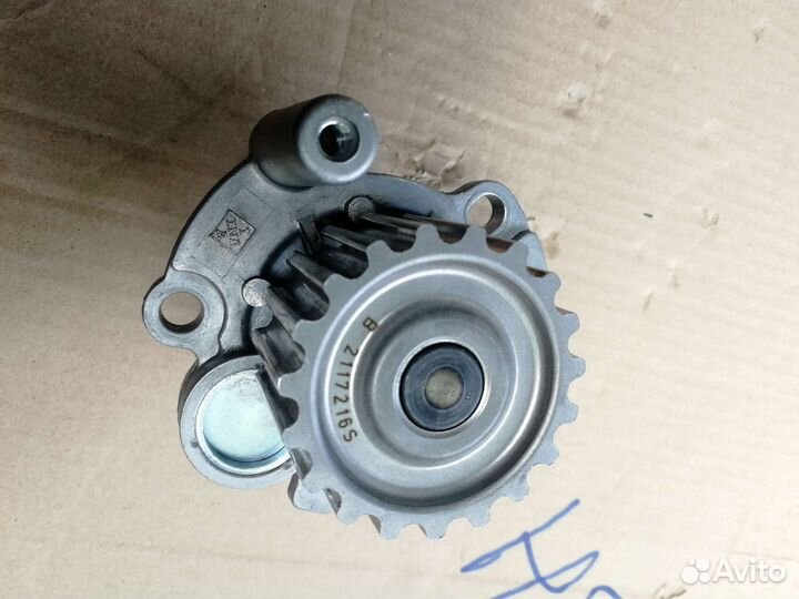 Помпа охлаждения Audi A4 кузов b7