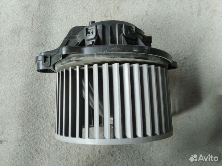 Мотор печки LADA Granta седан 1.6 8кл 2012