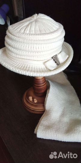 Шляпка женская с шарфом