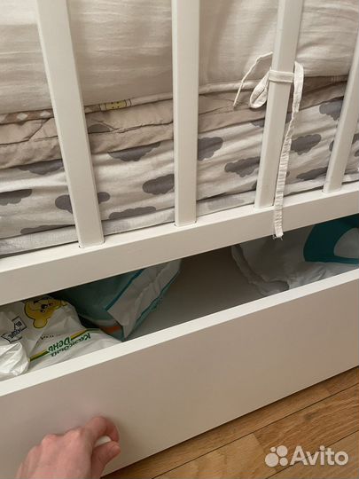 Детская кроватка с маятником Лель