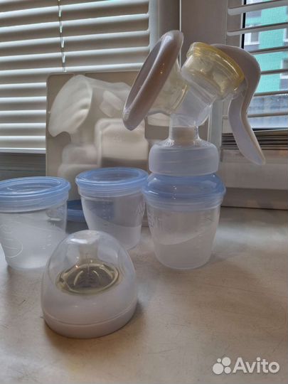 Молокоотсос ручкой Avent