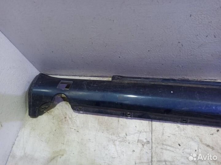 Накладка на правый порог