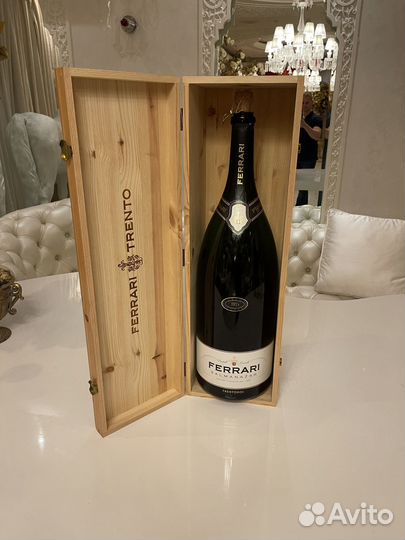 Бутылка Ferrari