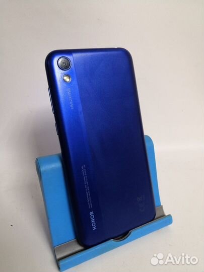 2.honor 8S 32Gb