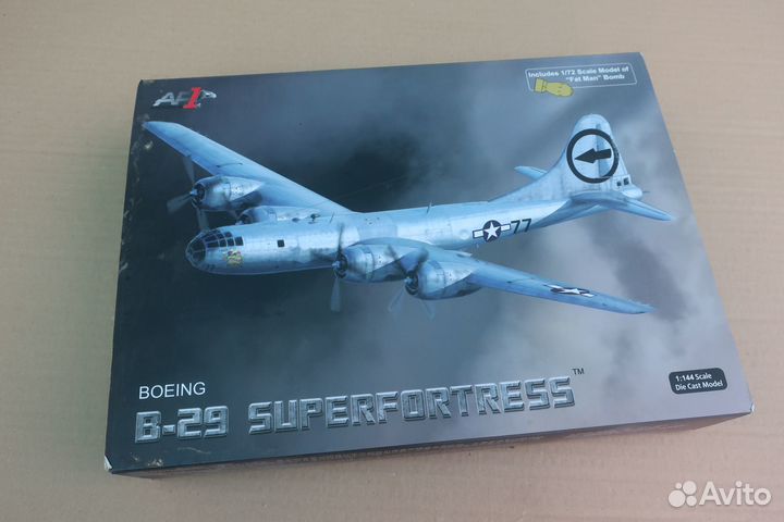 Металл модель самолета Б-29 1/144 (некомплект)