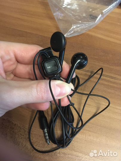 Гарнитуры для телефонов проводные Nokia Motorola