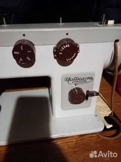Швейная машина Чайка 143