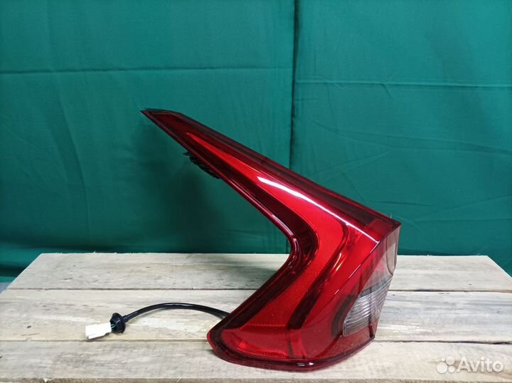 Фонарь левый Eclipse Cross