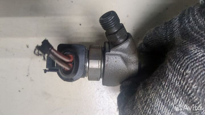 Форсунка топливная Skoda Yeti, 2013