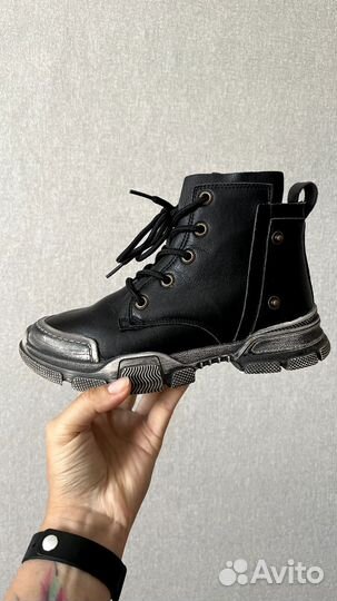 Ботинки детские 34 размер