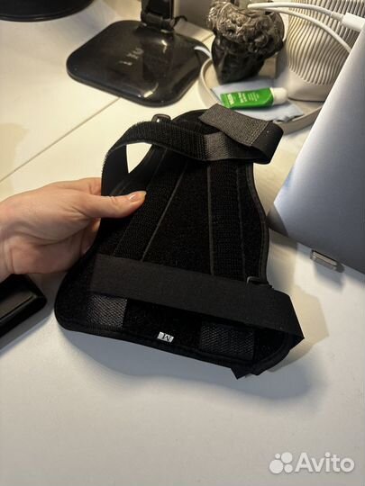 Бандаж на лучезапястный сустав