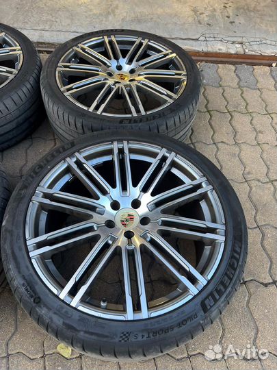 Комплект оригинальных колес Porsche Panamera R21