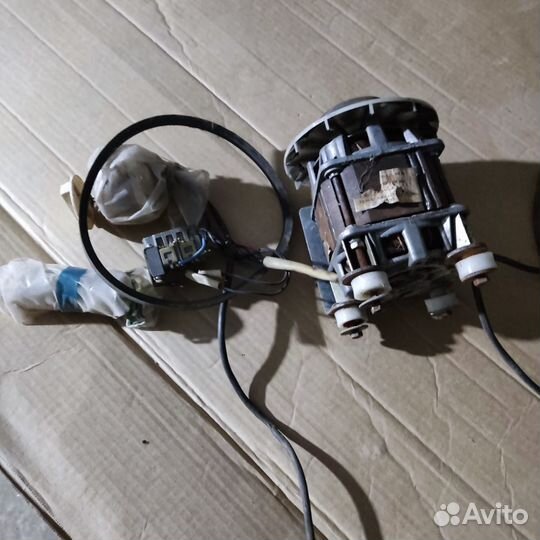 Электродвигатель со стиралки СССР