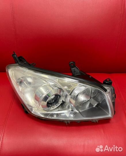 Фара toyota rav 4