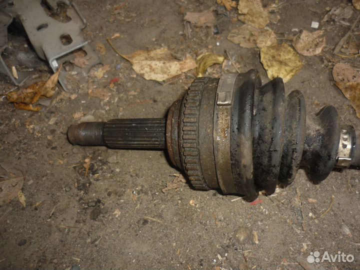 Привод левый Шевроле Авео Т250