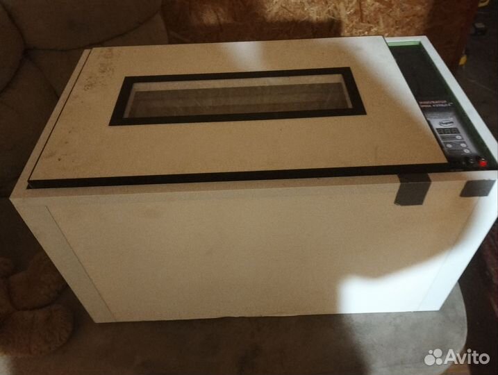 Инкубатор для яиц автоматический бу