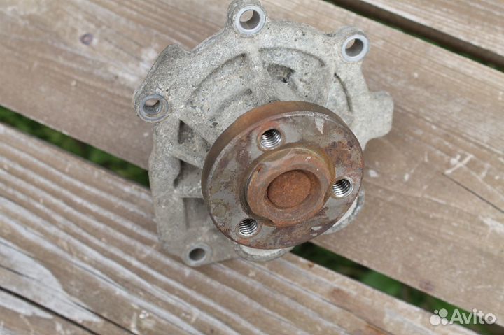 Насос охлаждающей жидкости Опель Астра J марки