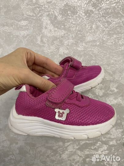 Кроссовки детские