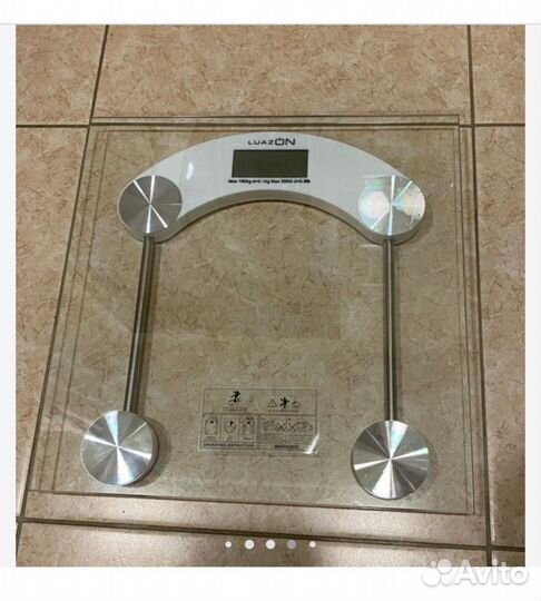 Весы напольные электронные новые