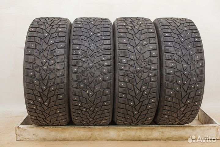 Dunlop SP Winter Ice 02 245/40 R20 99T
