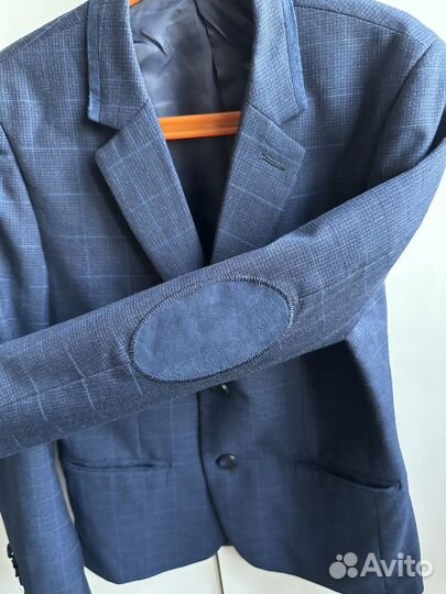 Костюм тройка