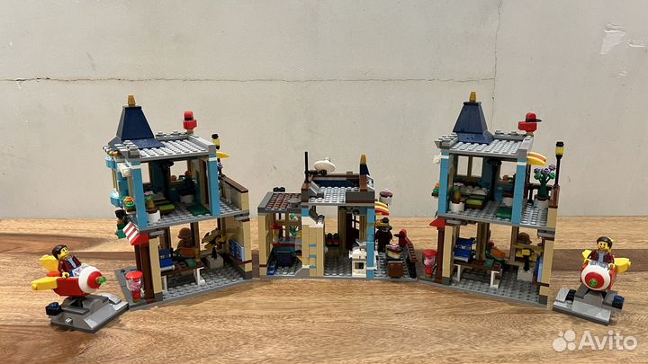 Lego Creator 31105 Городской магазин игрушек