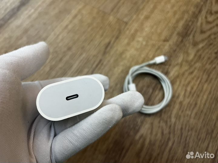 Оригинальный комплект кабель и блок (type-c)