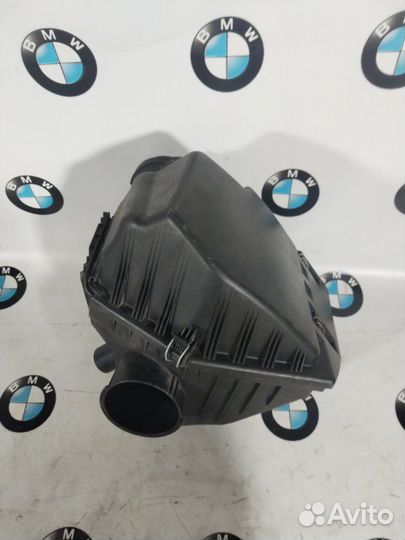 Корпус воздушного фильтра Bmw 525I E61 M54B25 2004