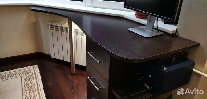 Компьютерный стол