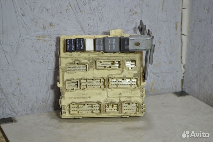 Блок предохронителей в салоне Hyundai Sonata 5 (Та