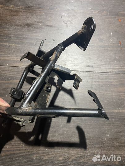 Крепление аккумулятора для Yamaha FJR1300 03-05