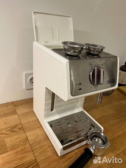 Кофеварка delonghi ECP 33.21w