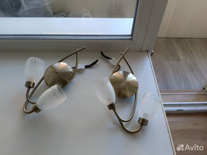 Люстра потолочная и бра
