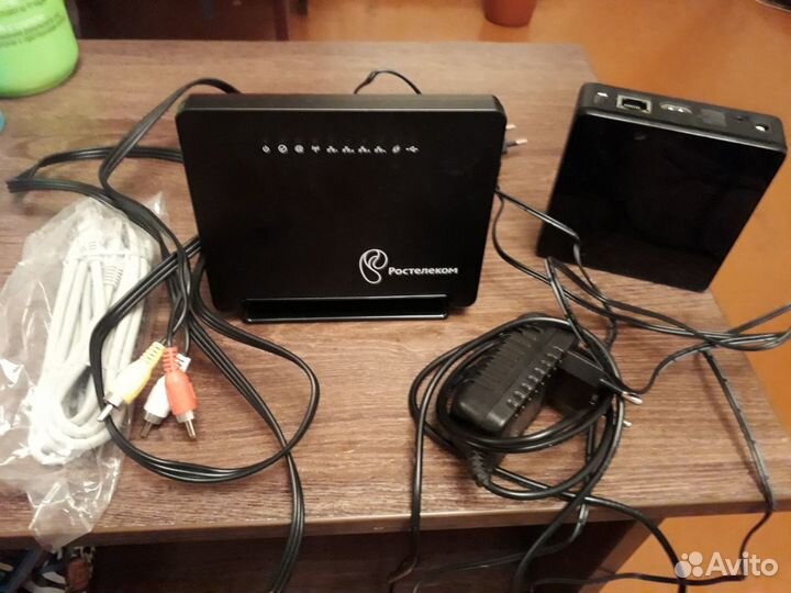 Продаю Роутер Ростелеком