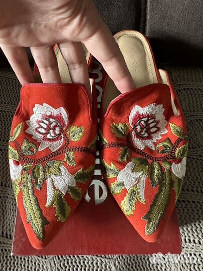 Мюли замша с вышивкой 39 красные